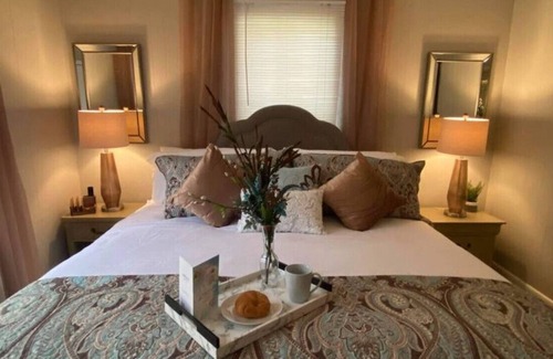 New Iberia House | The Lost Ruby, a gem of a bungalow in New Iberia, Louisiana