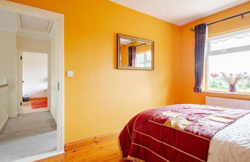 Mohill House | The Loughrin Suite