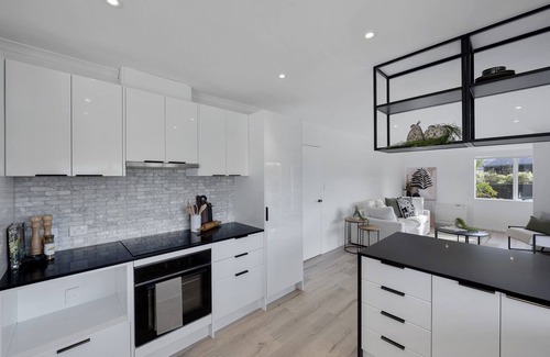 Matakana House | The Love Shack - Matakana Holiday Home