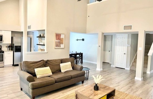 Milwood House | The Lovely. Perfect Home for ATX Familia Getaways