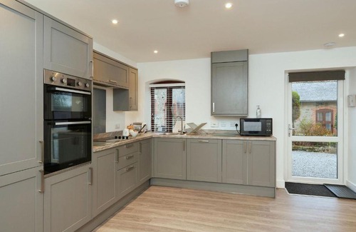 Ivybridge Apartment | The Lower Barn - The Cottages at Blackadon Farm