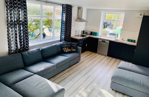 Trafford Apartment | The Lower Gathering - Sleeps Up To 13