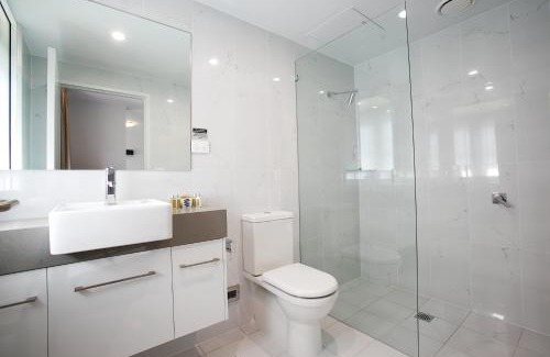 Newcastle Hotel | The Lucky Hotel