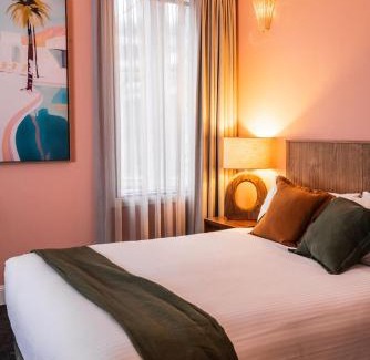 Newcastle Hotel | The Lucky Hotel