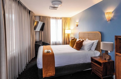 Newcastle Hotel | The Lucky Hotel