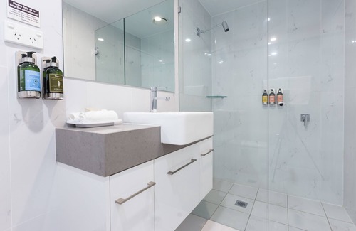 Newcastle Hotel | The Lucky Hotel