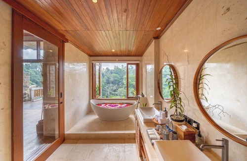 Sebatu Hotel | The Lumbung Jaya Resort