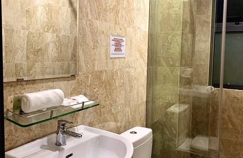 Ba Queo Hotel | The Lumière Hotel