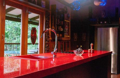 Coolum Beach House | The LuWOW Lodge