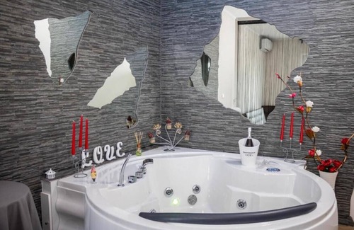 Adrano Bed & Breakfast | The Lux