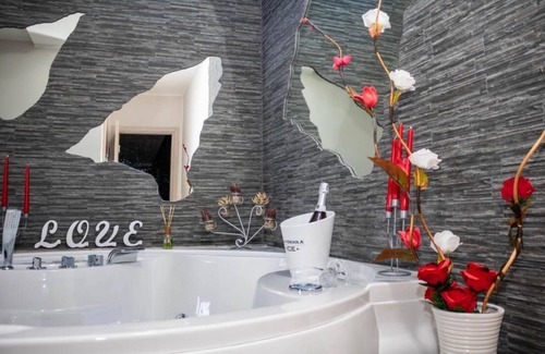 Adrano Bed & Breakfast | The Lux