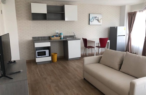 Chom Phon Apartment | The Lux Ladprao 10