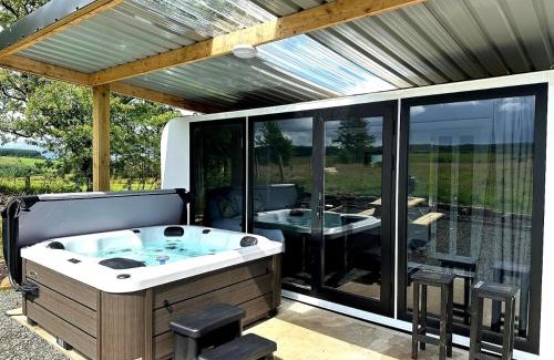Coleraine House | The Lux Pod