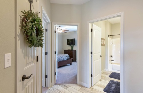 Branson West Condo | The LUX @ Stonebridge - Close to SDC - Resort Amenities!!