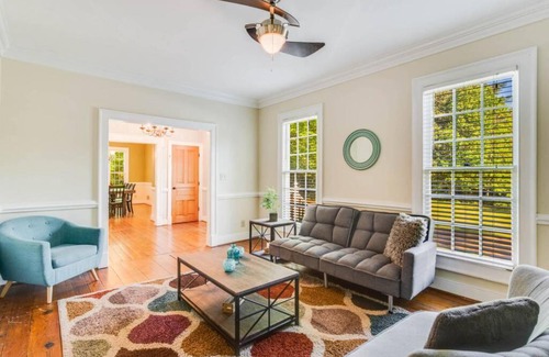 Conyers House | The Luxe 5BR ATL Oasis with private pool