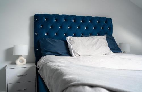 Bradford Apartment | The luxe by Viennese Aparts 2 Bedroom!