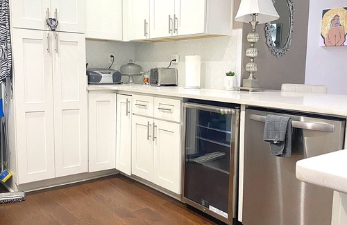 Lawrenceville House | The Luxe Glam Lawrenceville 3 BdRm 2.5 Ba