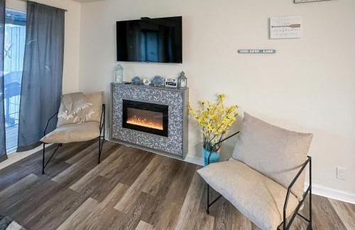 Village of Four Seasons Apartment | The Luxe Lakefront