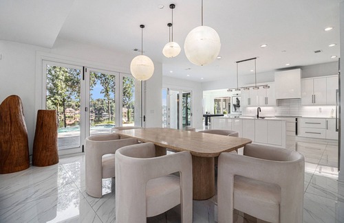 Jonesboro Apartment | The Luxe Waterside Retreat