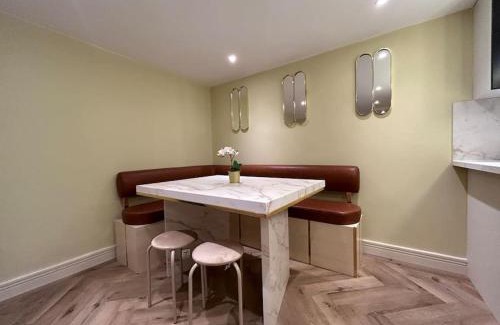 Liverpool Apartment | The Luxurious Hideaway