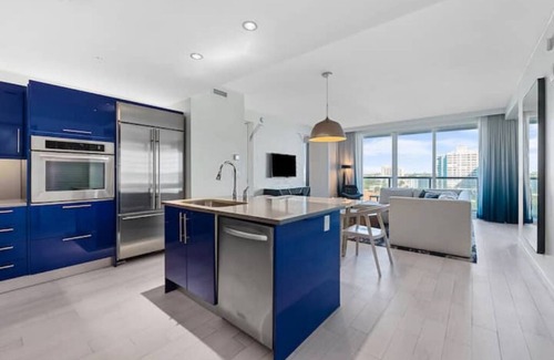 Central Beach Resort | The Luxurious W hotel Residence Beachfront Condo Retreat