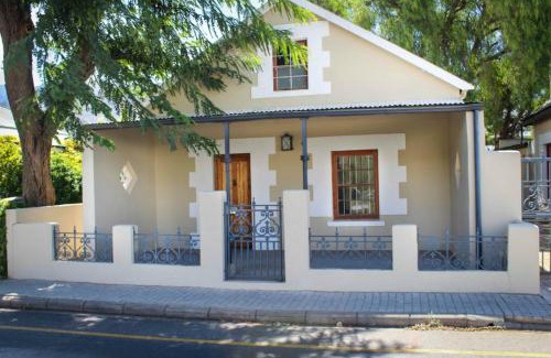 Montagu House | The Luxury Loft