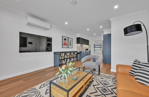 Orange Apartment | The Mac Orange