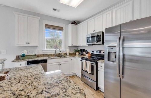 Windy Hill House | The Madeira: Beach + Barefoot Landing + Pools!