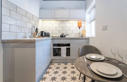 Southampton Apartment | The Madison