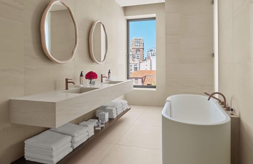 Sol Hotel | The Madrid EDITION
