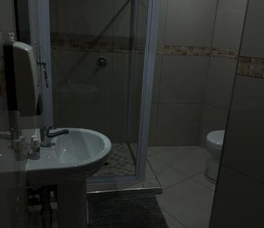 Kimberley House | THE MAGALIES