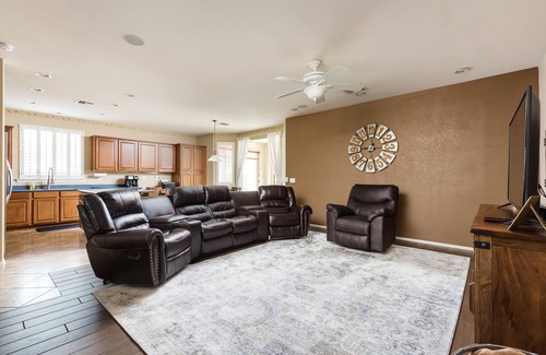 Rovey Farm Estates House | The Magic on Midway Luxury Home in Glendale - 5 BR/2.5 Bath/Unique Game Room
