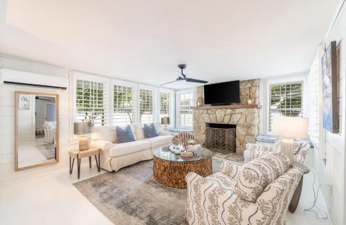 Mid America House | The Magnolia Cottage