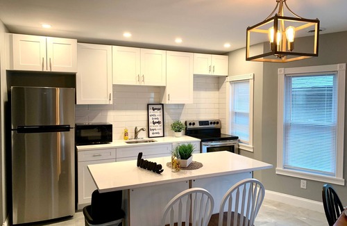 Niagara Falls House | The Maid of the Mist Villa-Yard &Parking