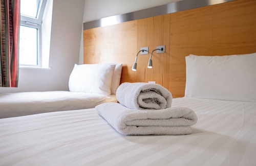 Oval Hotel | The Maiden Oval