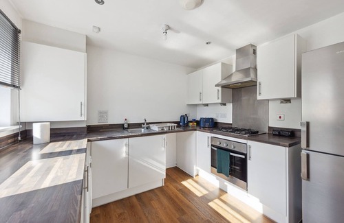 Maidstone House | The Maidstone Detached Boutique Getaway | Hot Tub | Parking