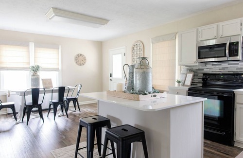 Breaux Bridge Cottage | The Main Cottage