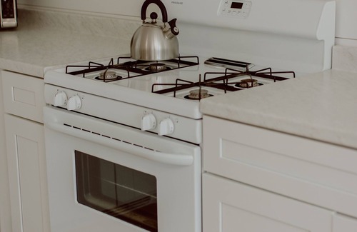 Lexington Apartment | The Main Hen House, trendy downtown Main St location, walk to everything!