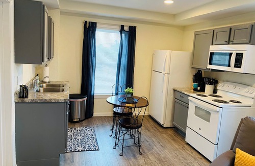Washington Apartment | The Main Steet Retreat!