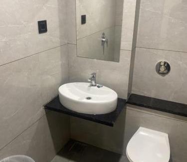 Dwarka Hotel | The Malay comfort- Hotel Dwarka residency