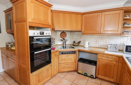 Blockley Cottage | THE MALINS, pet friendly, character holiday cottage in Blockley