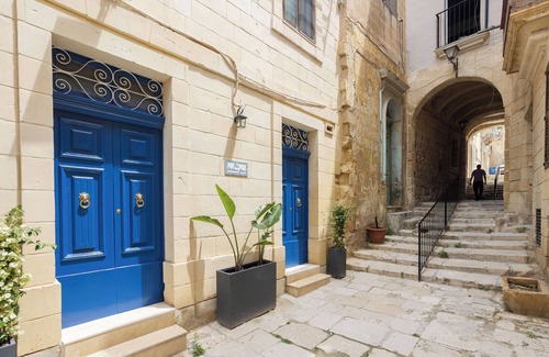 Cospicua House | The Maltese Gem