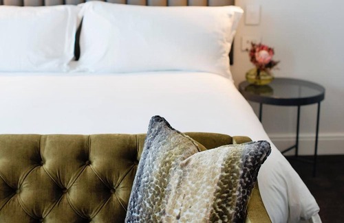Victoria and Alfred Waterfront Hotel | The Manor House at the Queen Victoria Hotel by NEWMARK
