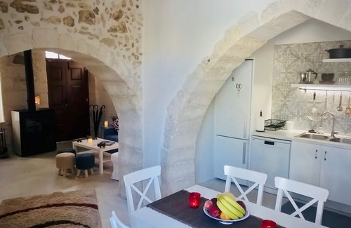 Old Town Rethymnon Villa | The Manor - Private Villa with Pool in the Heart of the Old Town of Rethymno