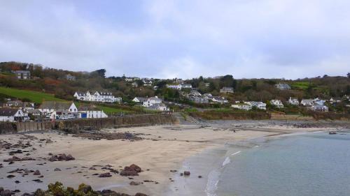 Coverack House | The Mariners