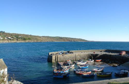 Coverack House | The Mariners