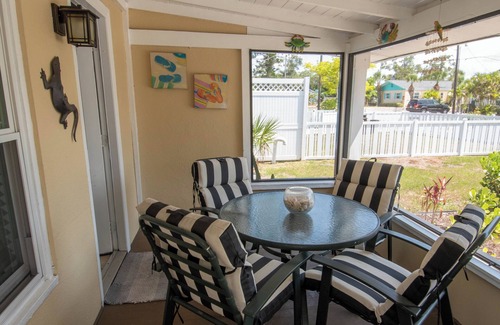 Englewood Villa | The Marlin, at Paradise Cove