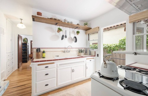 West Beach Apartment | The Marlowe Garden Suite