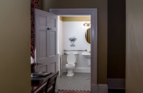 Historic District - North Hotel | The Marshall House, Historic Inns of Savannah