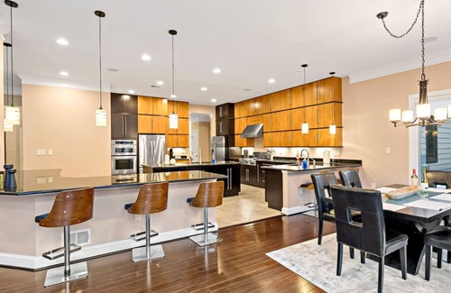 McLean House | The McLean Luxury Retreat